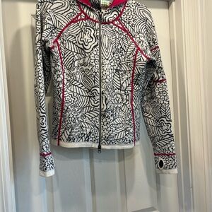 Title Nine Dark Gray and White Floral Zip Front Ski Sweater with Dark Pink Trim